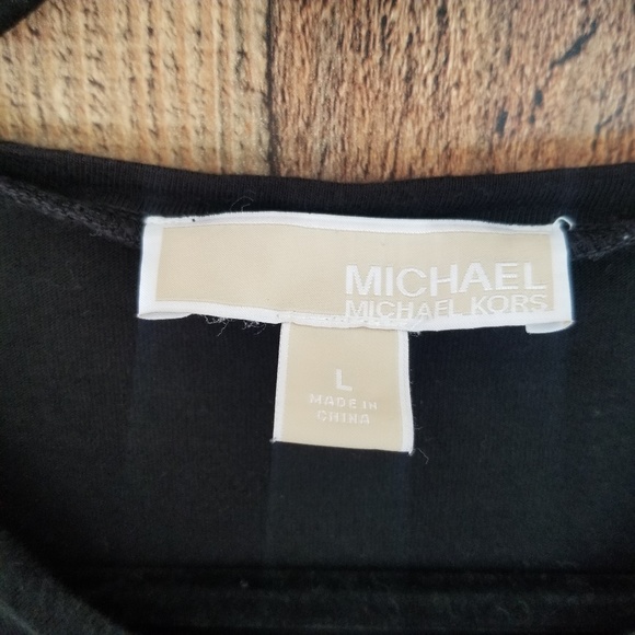 ⭐ 3/$20 Michael Kors Black Layered Ruffled Blouse - Picture 2 of 8